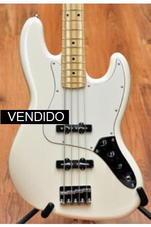 Fender Standard Jazz Bass Antique White